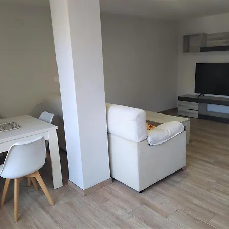 Estudio En Edificio Torremiranda 公寓